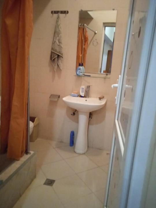Silence Apartment Kutaisi Ngoại thất bức ảnh